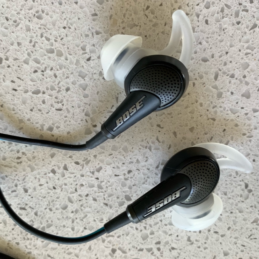 Bose noise cancelling ear buds